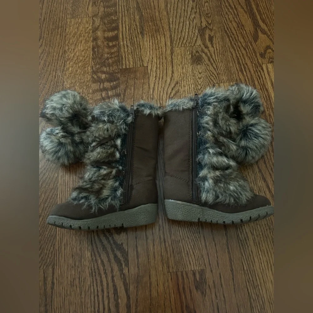 Old Navy Brown Faux Fur Bear Hug Winter Boots Cozy Cabin Core Toddler 7 18-24M